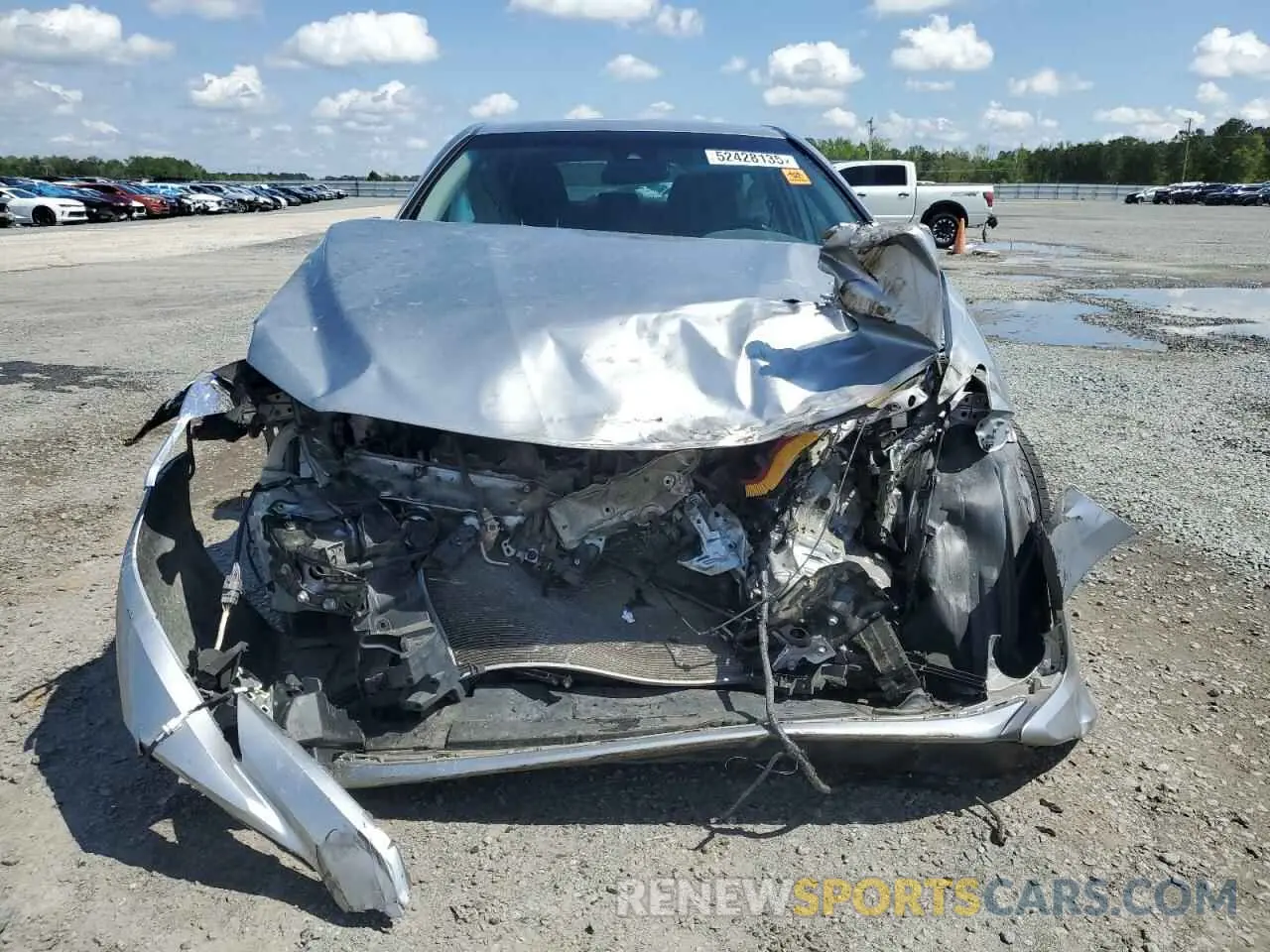 5 Photograph of a damaged car 4T1B11HK5KU758053 TOYOTA CAMRY 2019