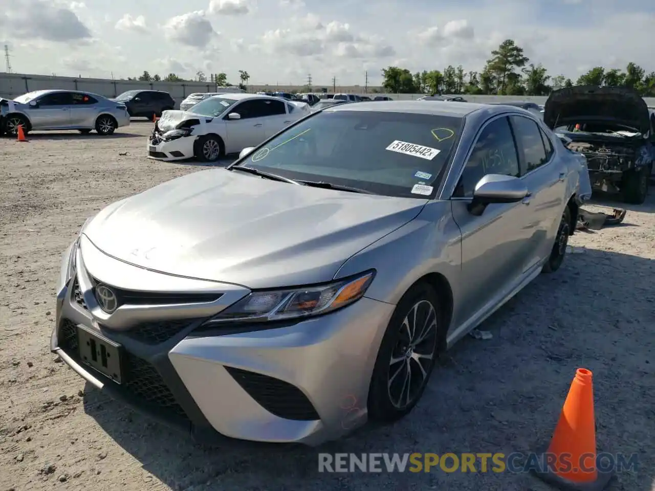 2 Photograph of a damaged car 4T1B11HK5KU760398 TOYOTA CAMRY 2019