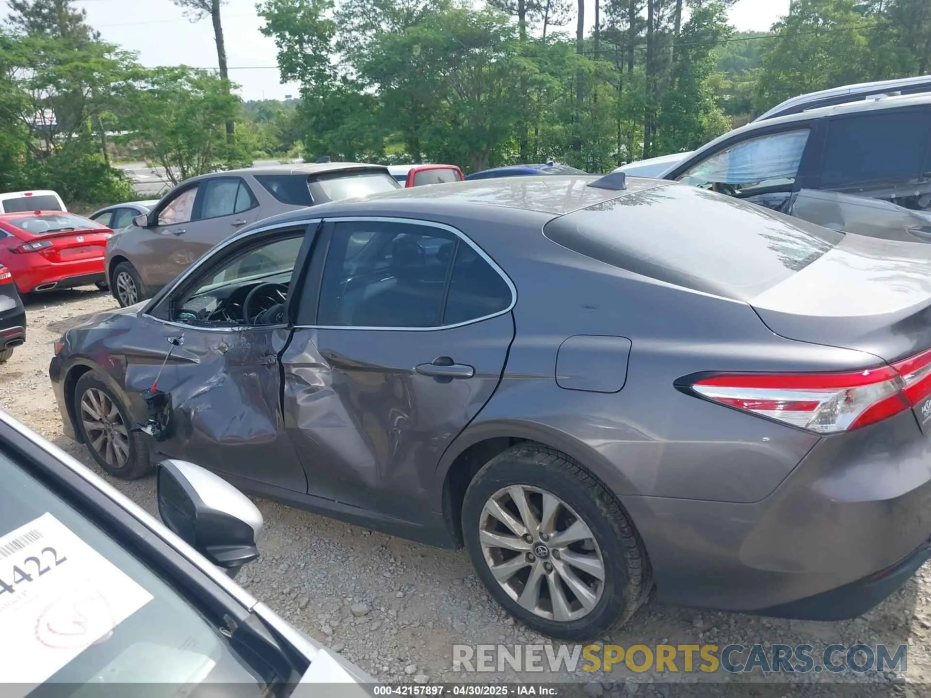 14 Photograph of a damaged car 4T1B11HK5KU762586 TOYOTA CAMRY 2019