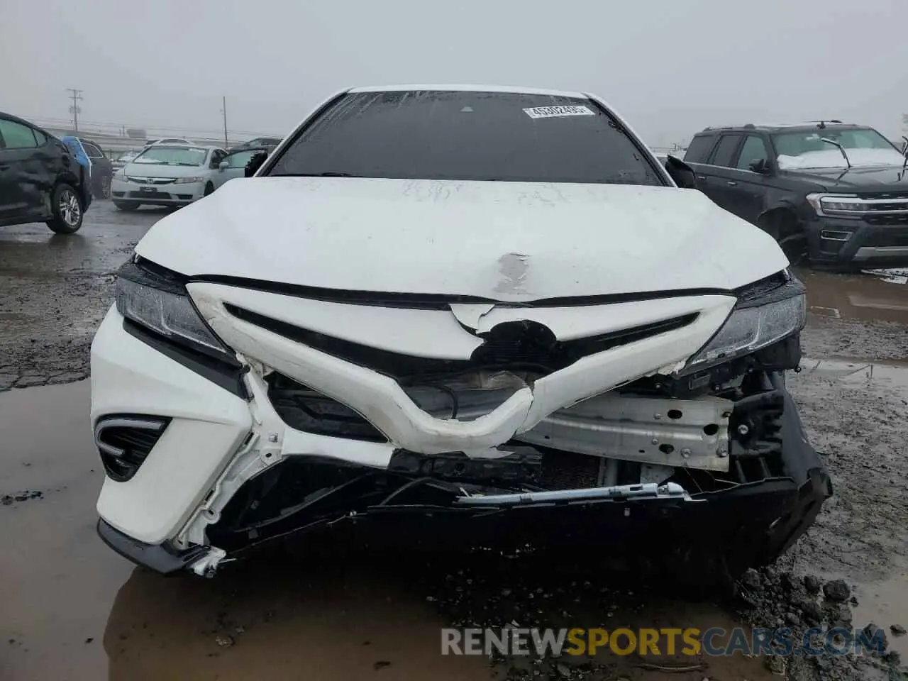5 Photograph of a damaged car 4T1B11HK5KU763656 TOYOTA CAMRY 2019