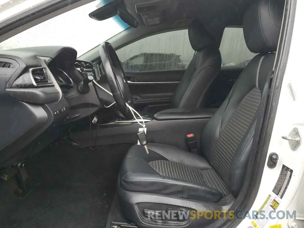 7 Photograph of a damaged car 4T1B11HK5KU763656 TOYOTA CAMRY 2019