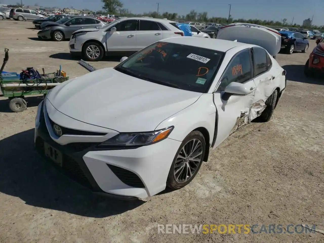 2 Photograph of a damaged car 4T1B11HK5KU764046 TOYOTA CAMRY 2019