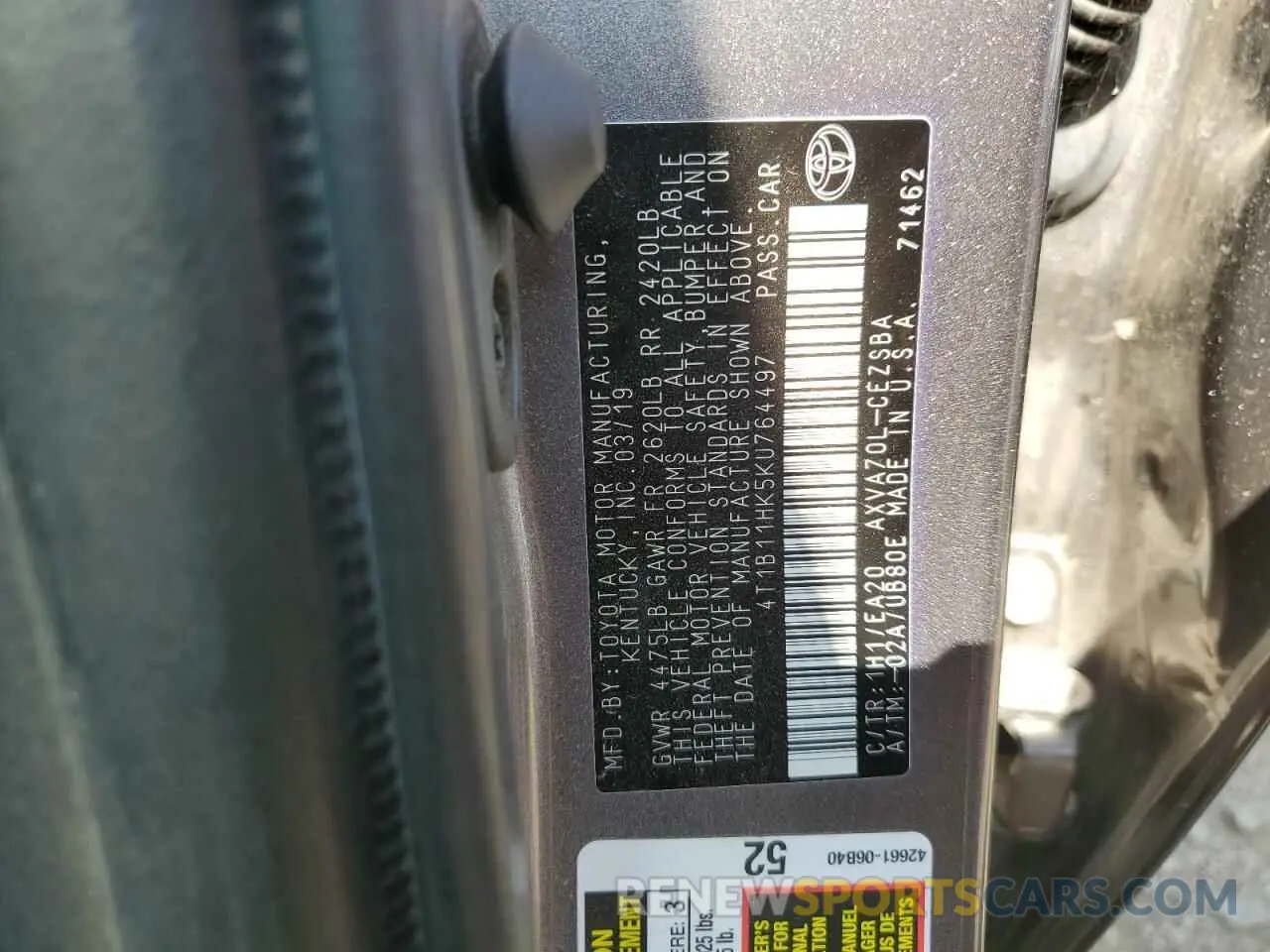 13 Photograph of a damaged car 4T1B11HK5KU764497 TOYOTA CAMRY 2019