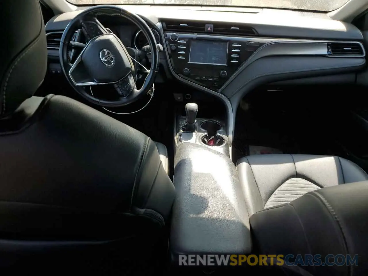 8 Photograph of a damaged car 4T1B11HK5KU764497 TOYOTA CAMRY 2019