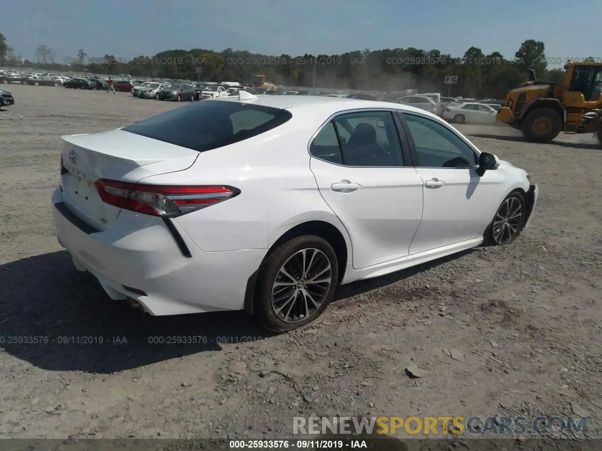 4 Photograph of a damaged car 4T1B11HK5KU770817 TOYOTA CAMRY 2019