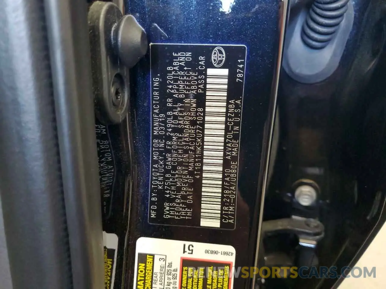 13 Photograph of a damaged car 4T1B11HK5KU771028 TOYOTA CAMRY 2019
