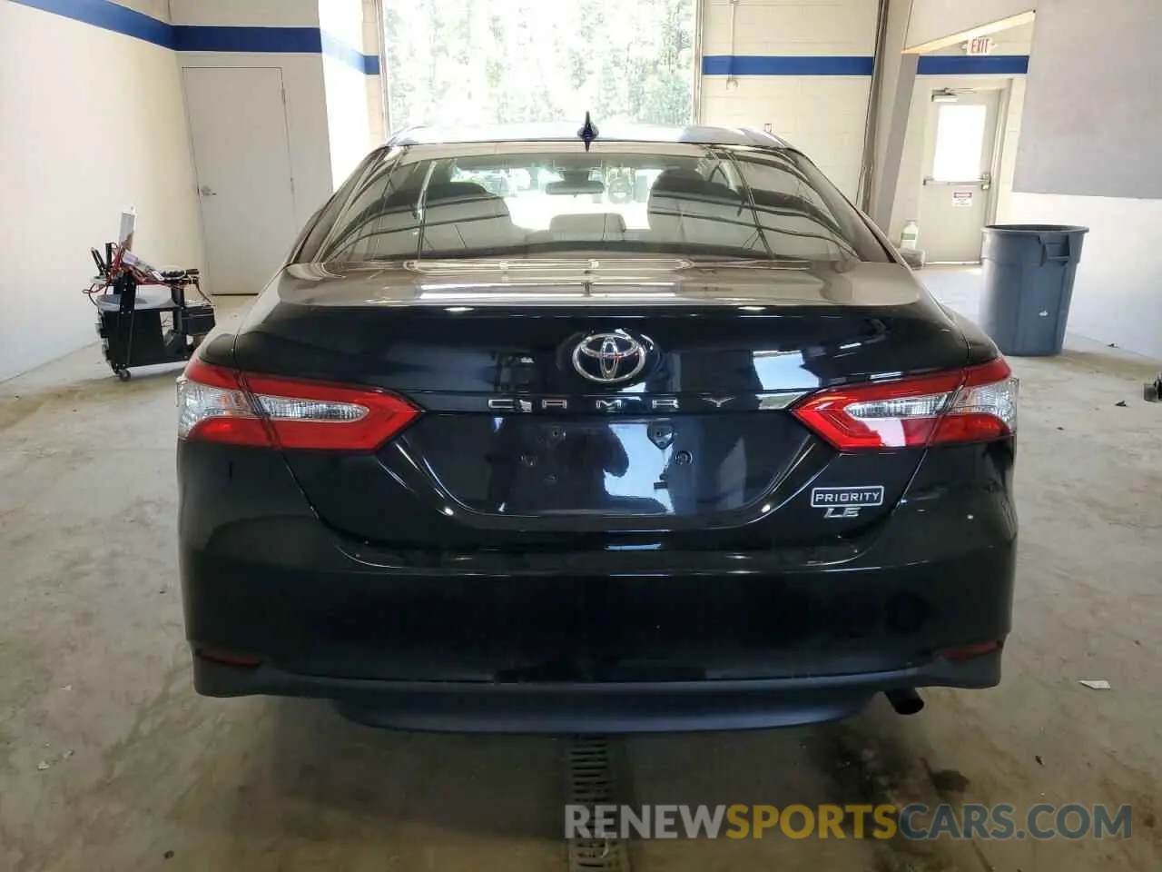 6 Photograph of a damaged car 4T1B11HK5KU771028 TOYOTA CAMRY 2019