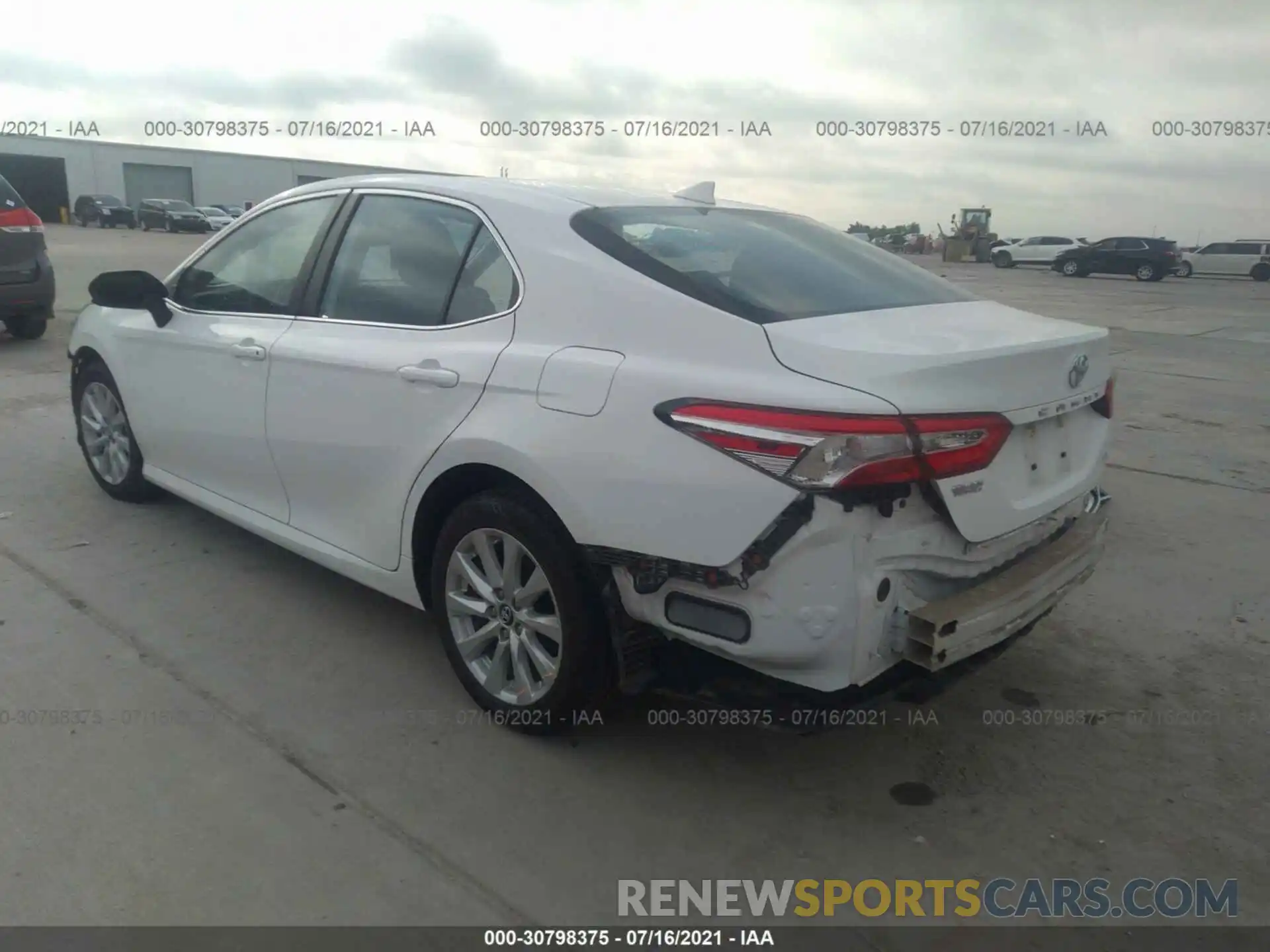 3 Photograph of a damaged car 4T1B11HK5KU771529 TOYOTA CAMRY 2019