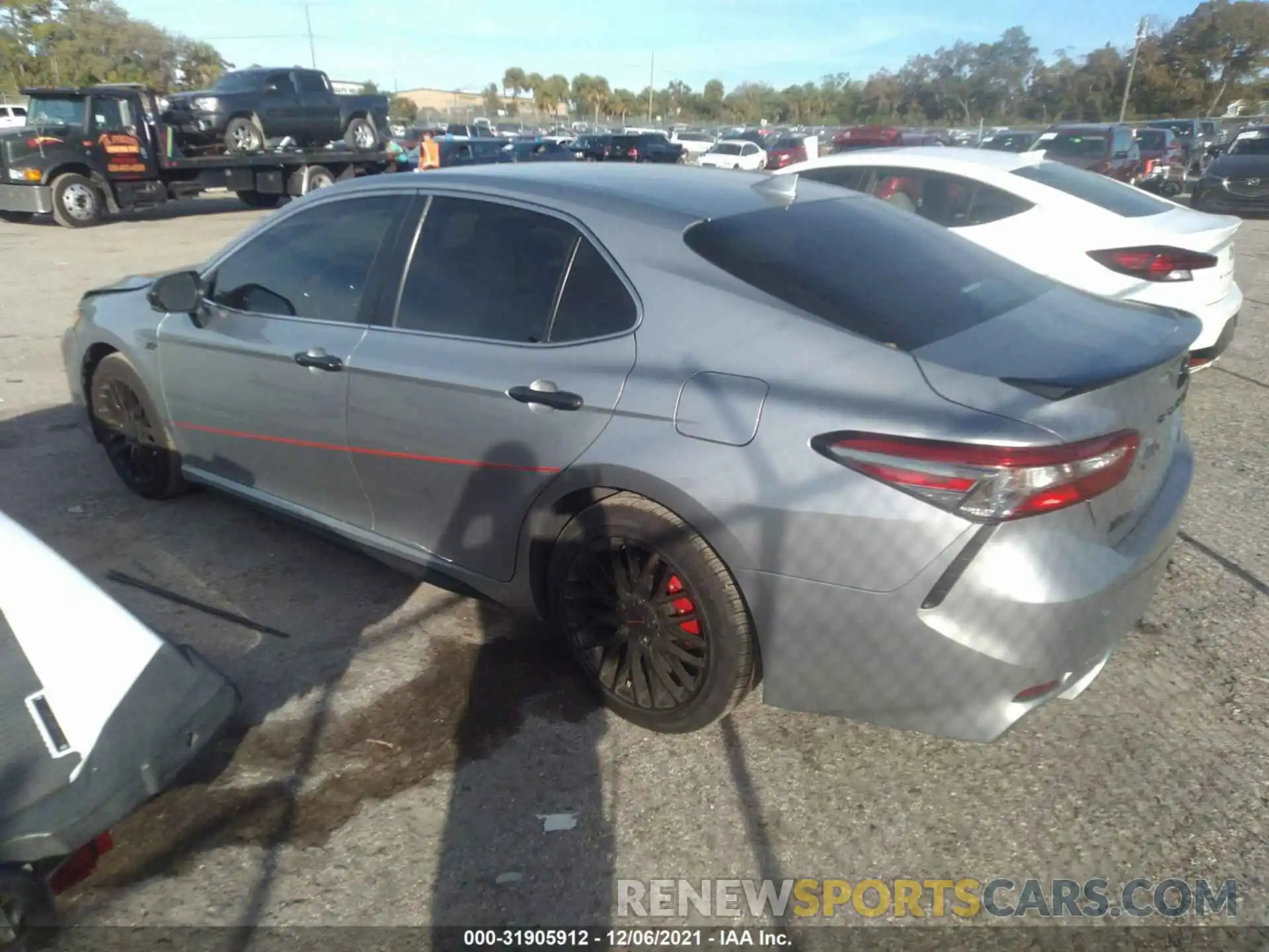 3 Photograph of a damaged car 4T1B11HK5KU772597 TOYOTA CAMRY 2019