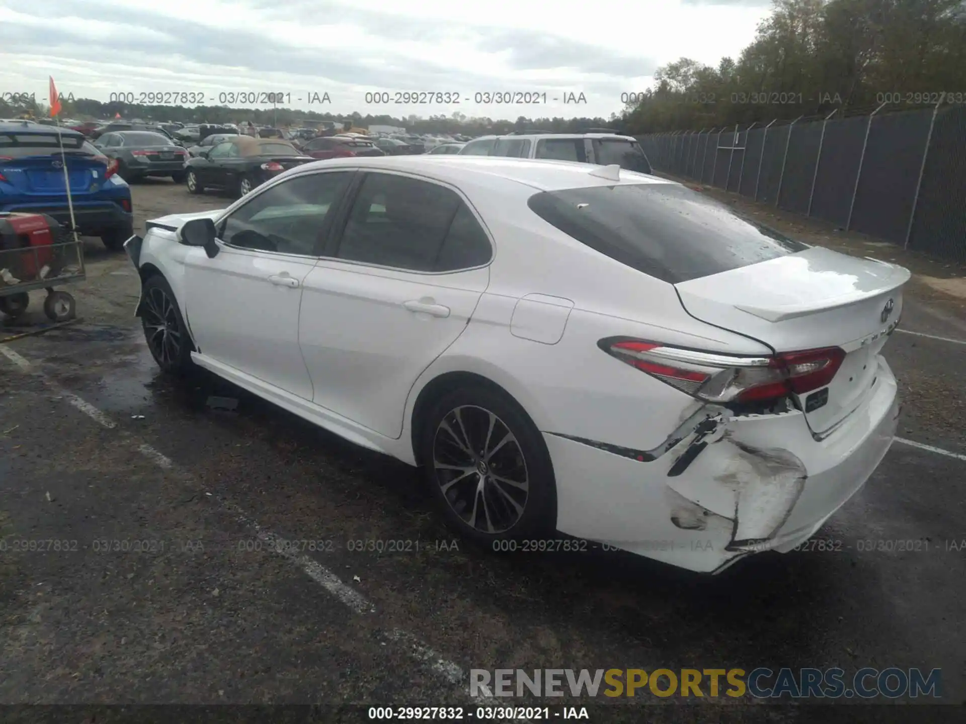 3 Photograph of a damaged car 4T1B11HK5KU775614 TOYOTA CAMRY 2019