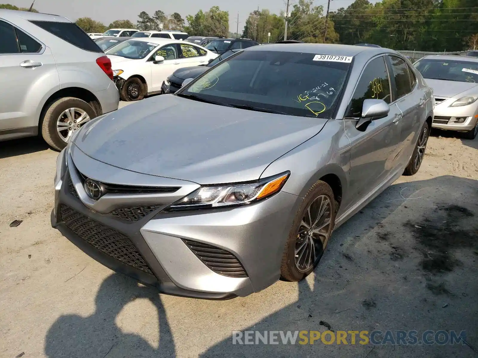 2 Photograph of a damaged car 4T1B11HK5KU778769 TOYOTA CAMRY 2019