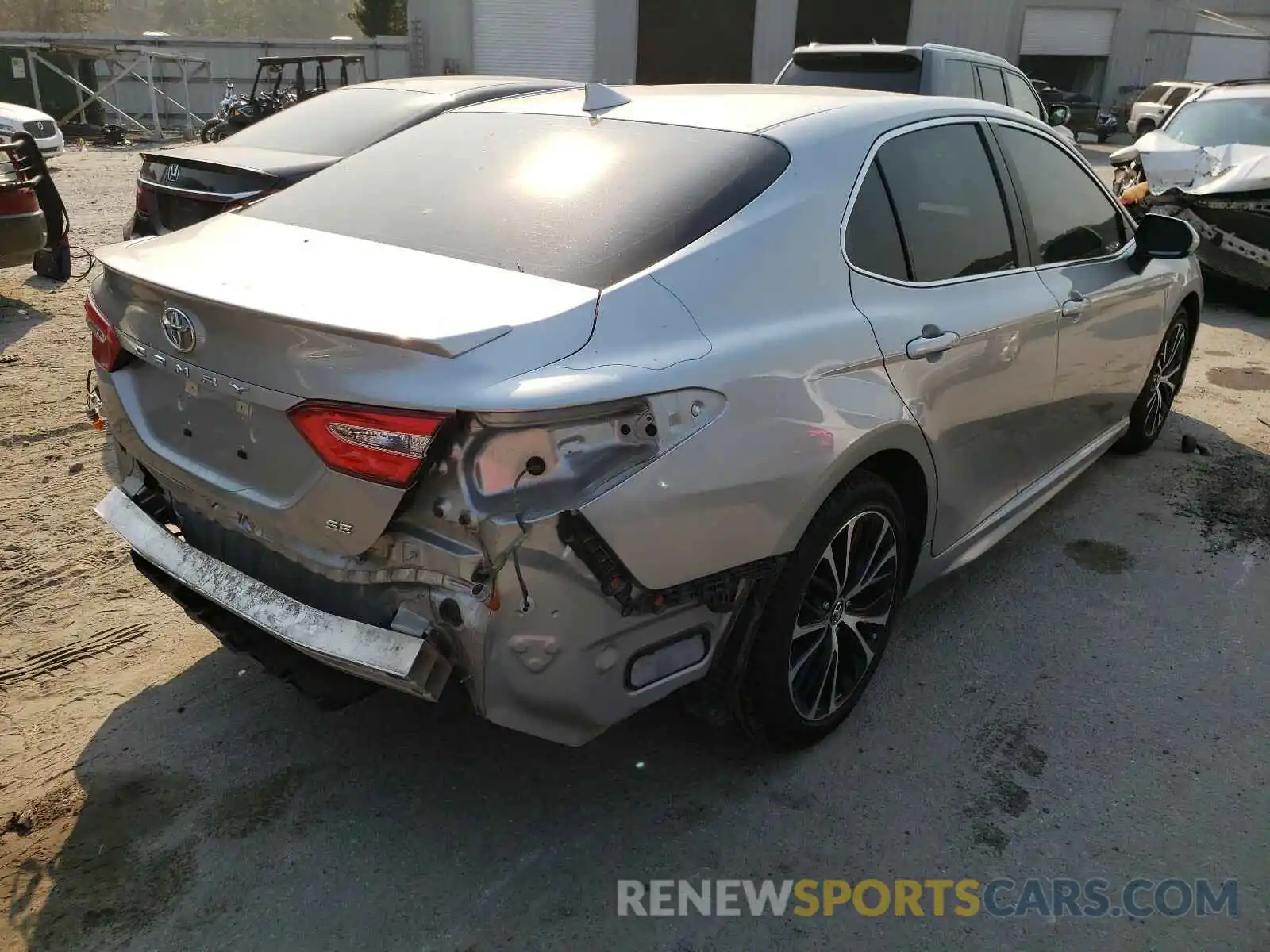 4 Photograph of a damaged car 4T1B11HK5KU778769 TOYOTA CAMRY 2019