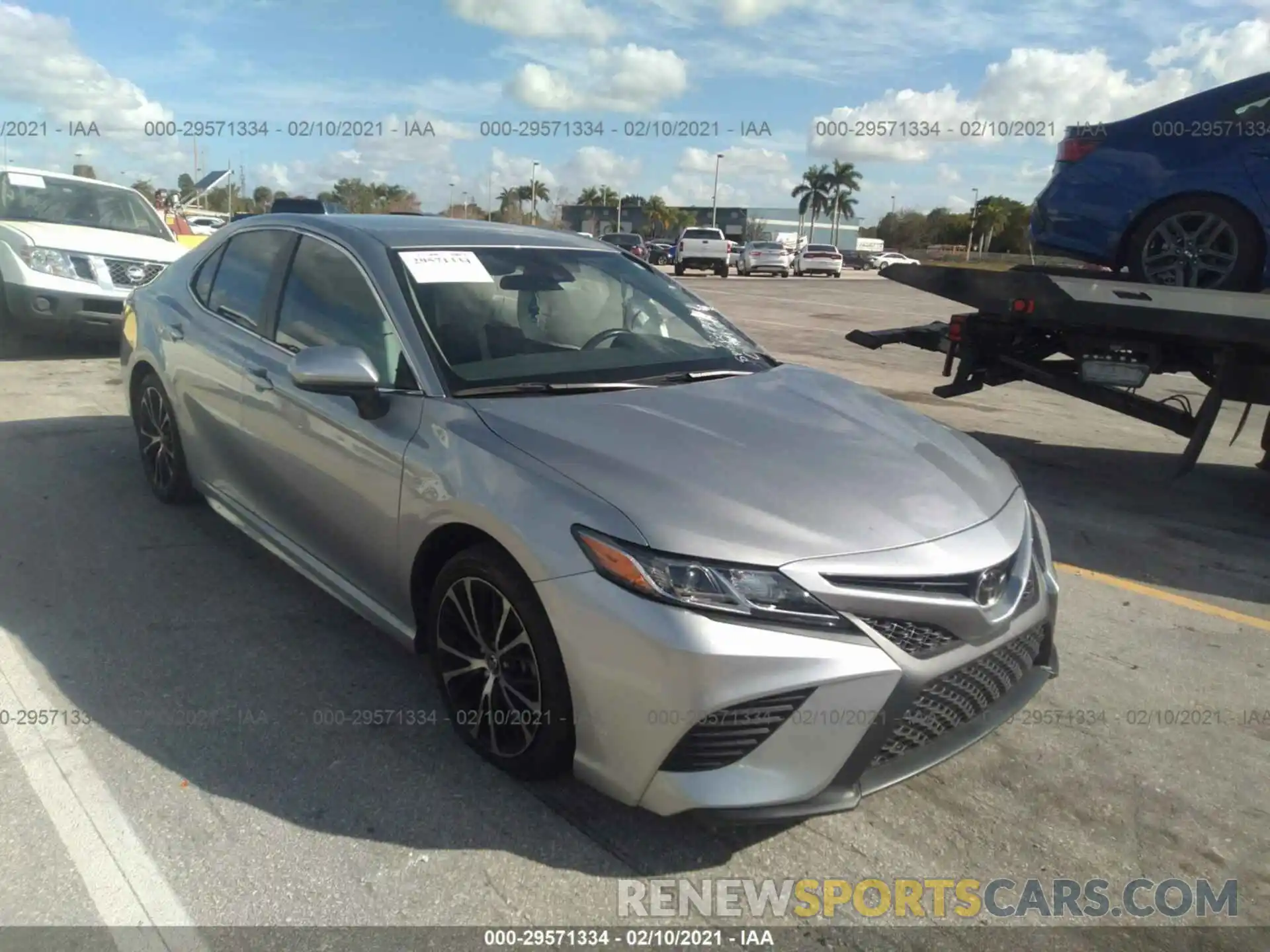 1 Photograph of a damaged car 4T1B11HK5KU780179 TOYOTA CAMRY 2019