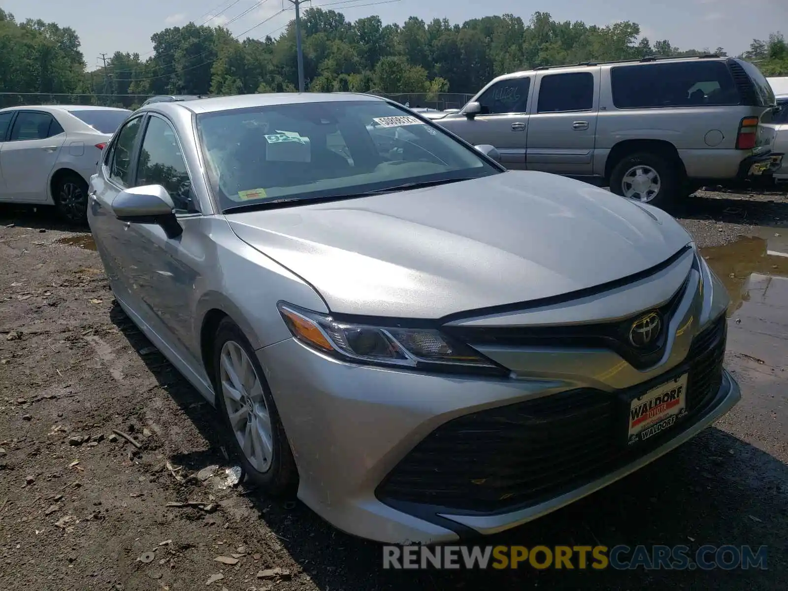 1 Photograph of a damaged car 4T1B11HK5KU780392 TOYOTA CAMRY 2019