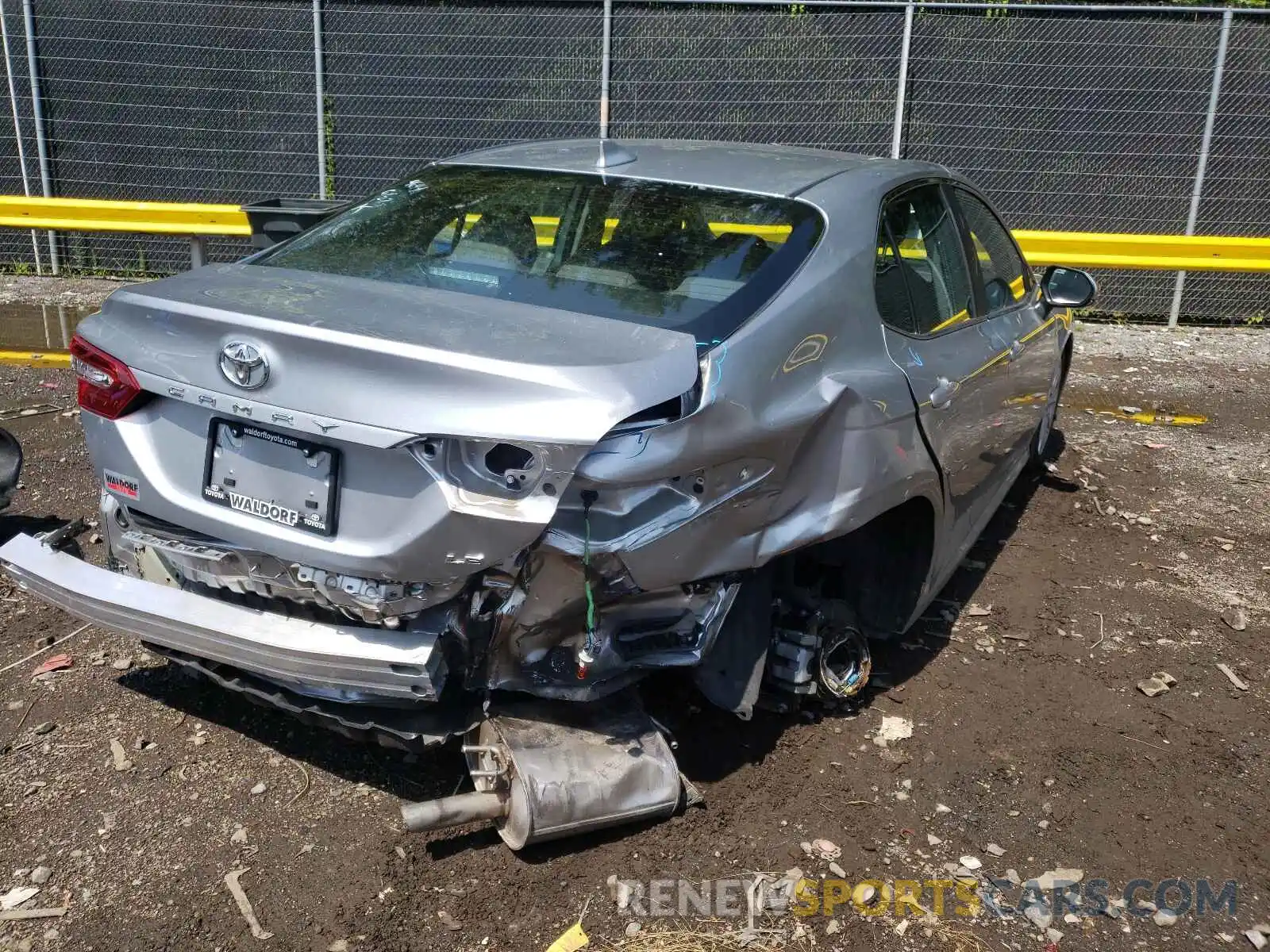 4 Photograph of a damaged car 4T1B11HK5KU780392 TOYOTA CAMRY 2019