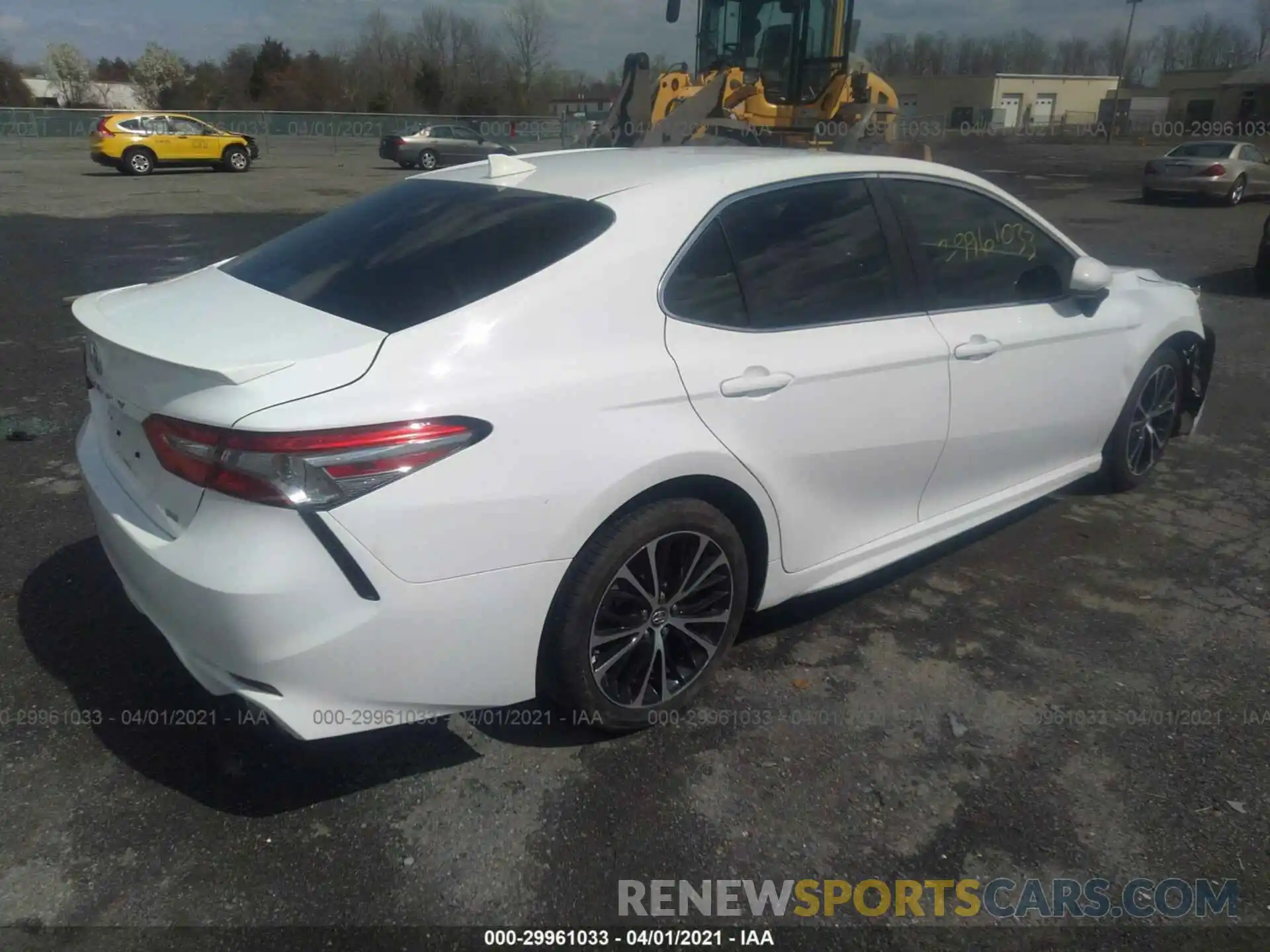 4 Photograph of a damaged car 4T1B11HK5KU780750 TOYOTA CAMRY 2019