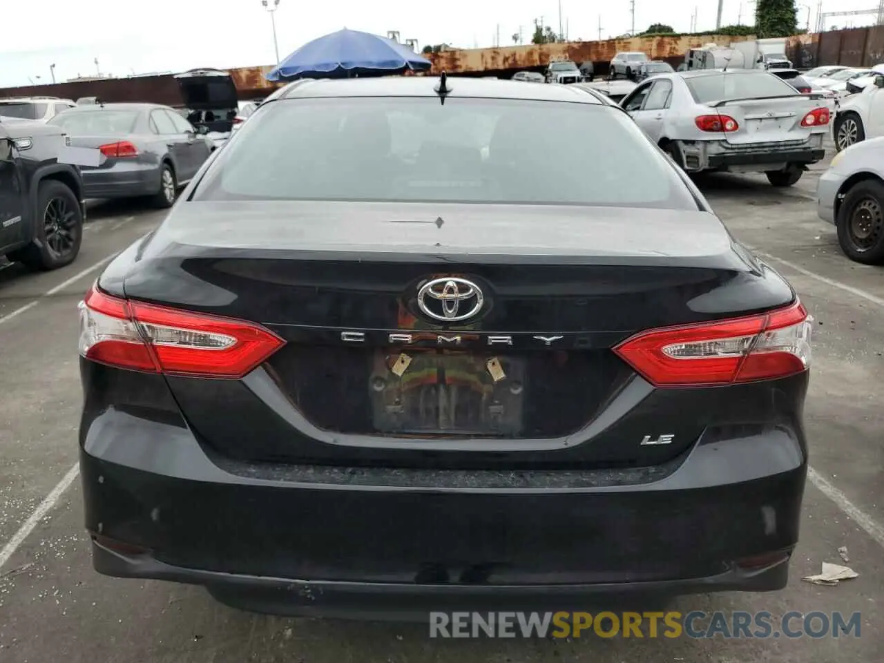 6 Photograph of a damaged car 4T1B11HK5KU782014 TOYOTA CAMRY 2019