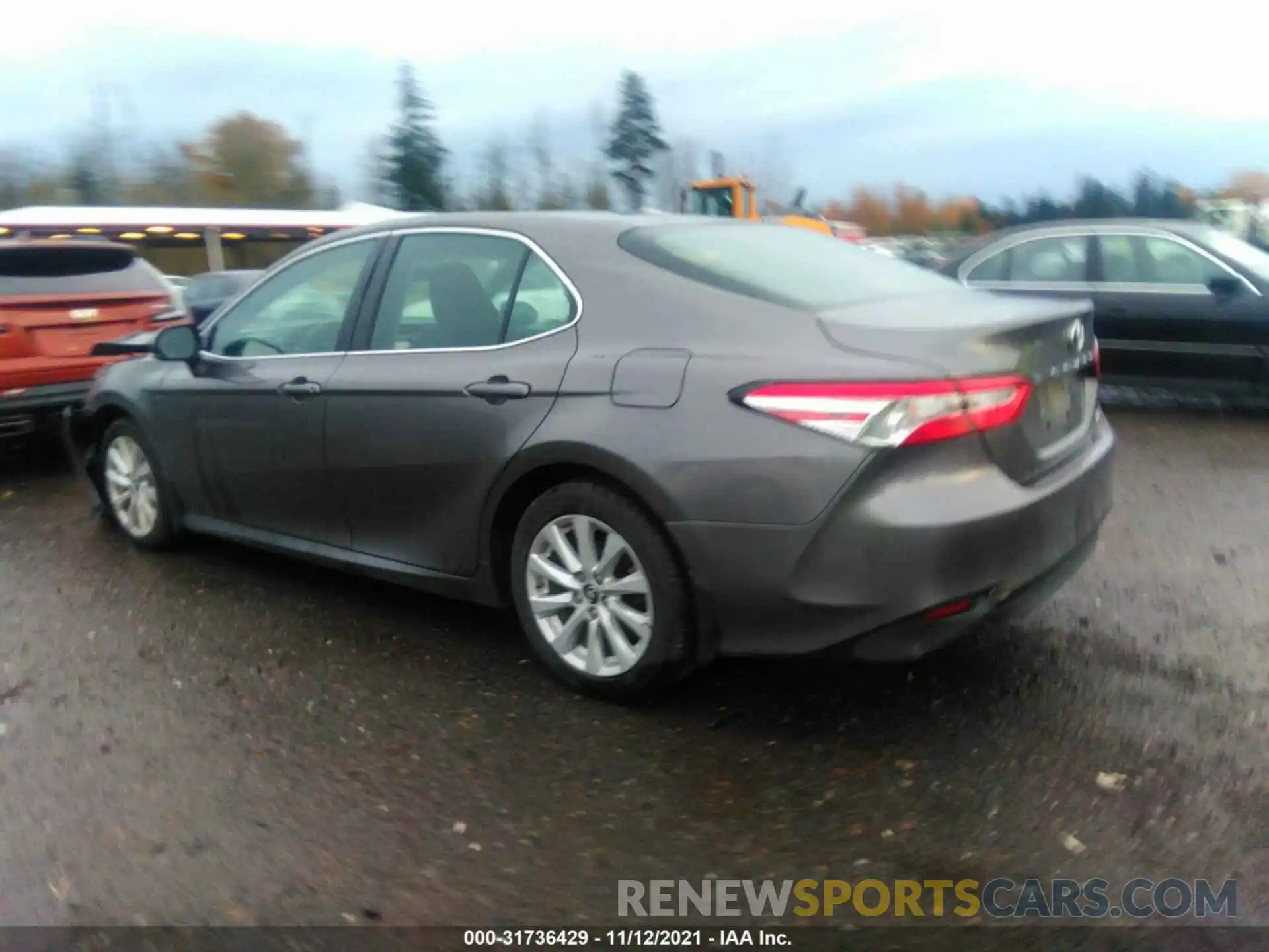 3 Photograph of a damaged car 4T1B11HK5KU782191 TOYOTA CAMRY 2019