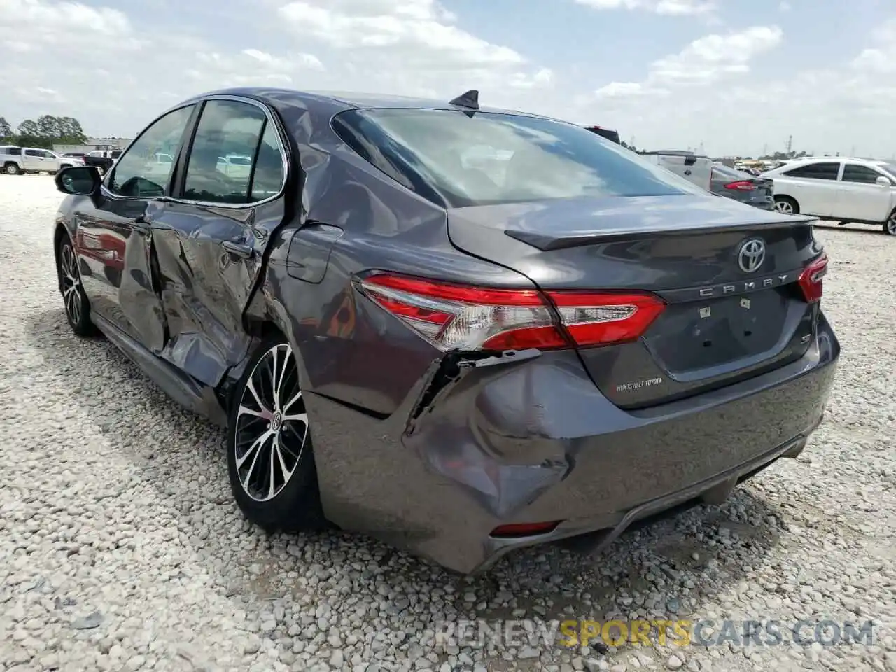 3 Photograph of a damaged car 4T1B11HK5KU782482 TOYOTA CAMRY 2019