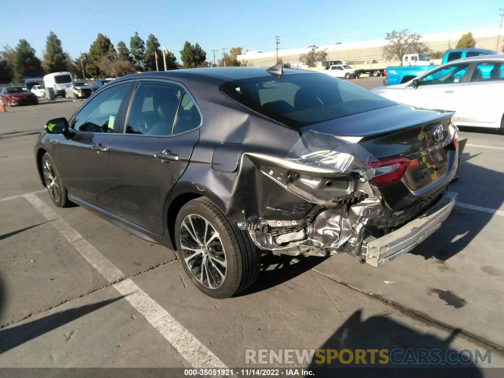 3 Photograph of a damaged car 4T1B11HK5KU787357 TOYOTA CAMRY 2019