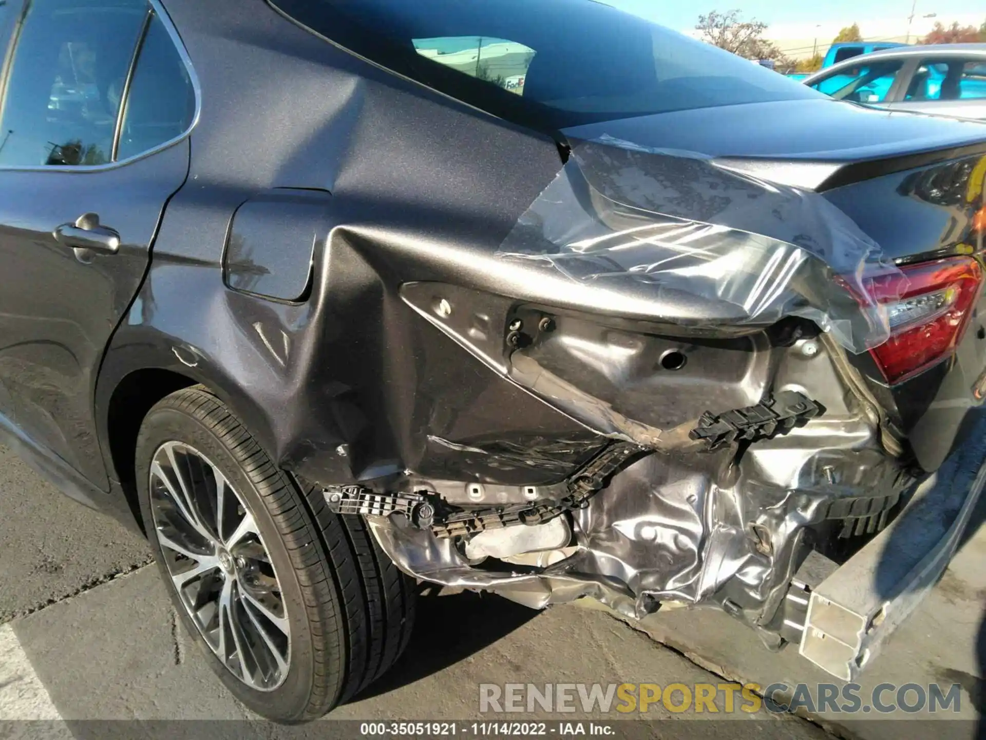 6 Photograph of a damaged car 4T1B11HK5KU787357 TOYOTA CAMRY 2019