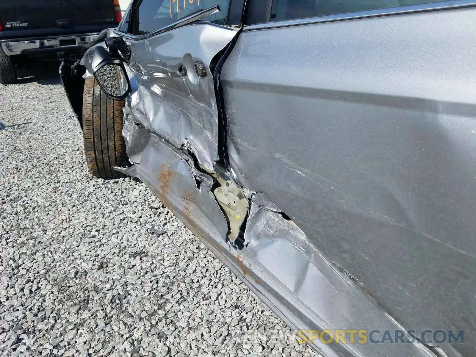 10 Photograph of a damaged car 4T1B11HK5KU788072 TOYOTA CAMRY 2019