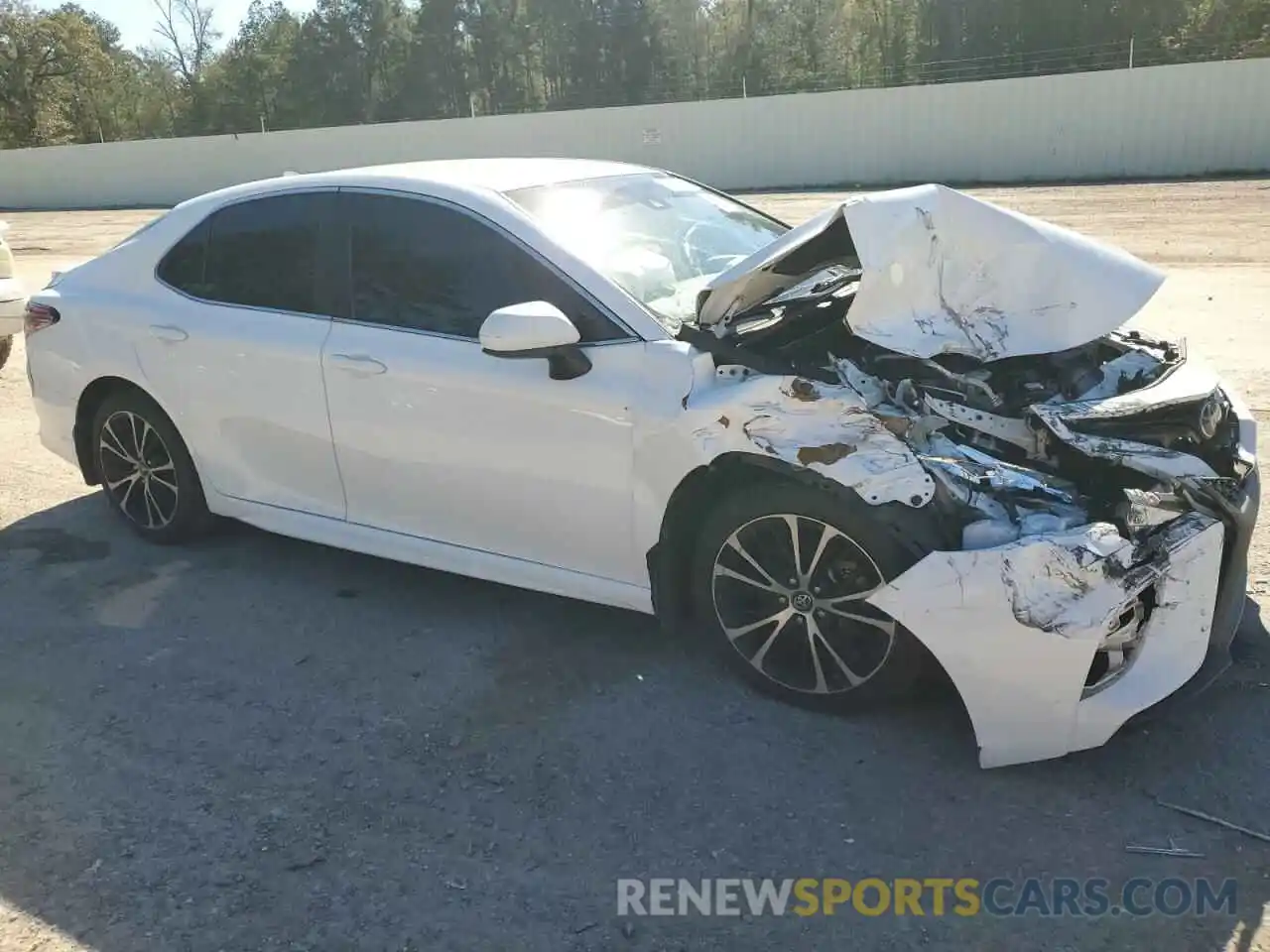 4 Photograph of a damaged car 4T1B11HK5KU795474 TOYOTA CAMRY 2019