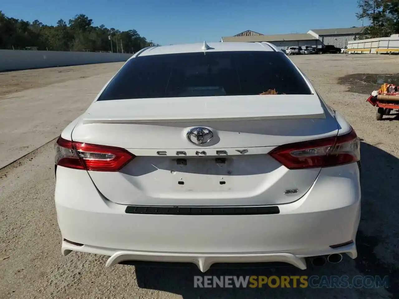 6 Photograph of a damaged car 4T1B11HK5KU795474 TOYOTA CAMRY 2019