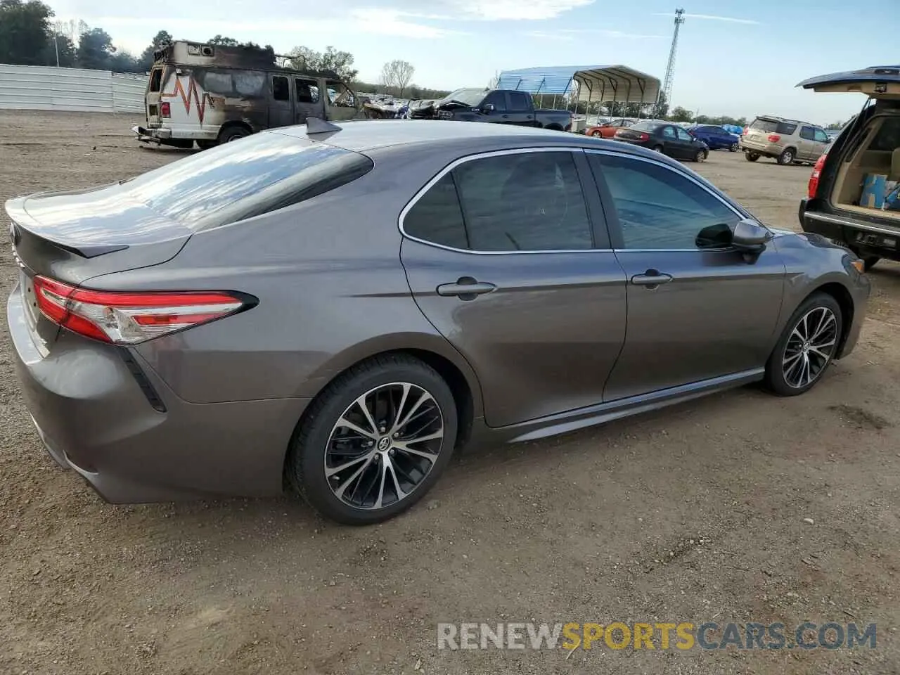 3 Photograph of a damaged car 4T1B11HK5KU796589 TOYOTA CAMRY 2019
