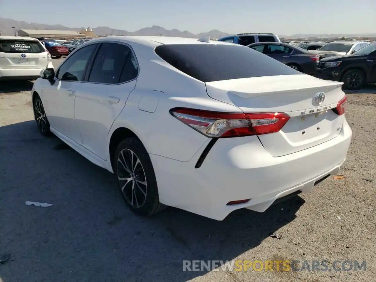 3 Photograph of a damaged car 4T1B11HK5KU797452 TOYOTA CAMRY 2019