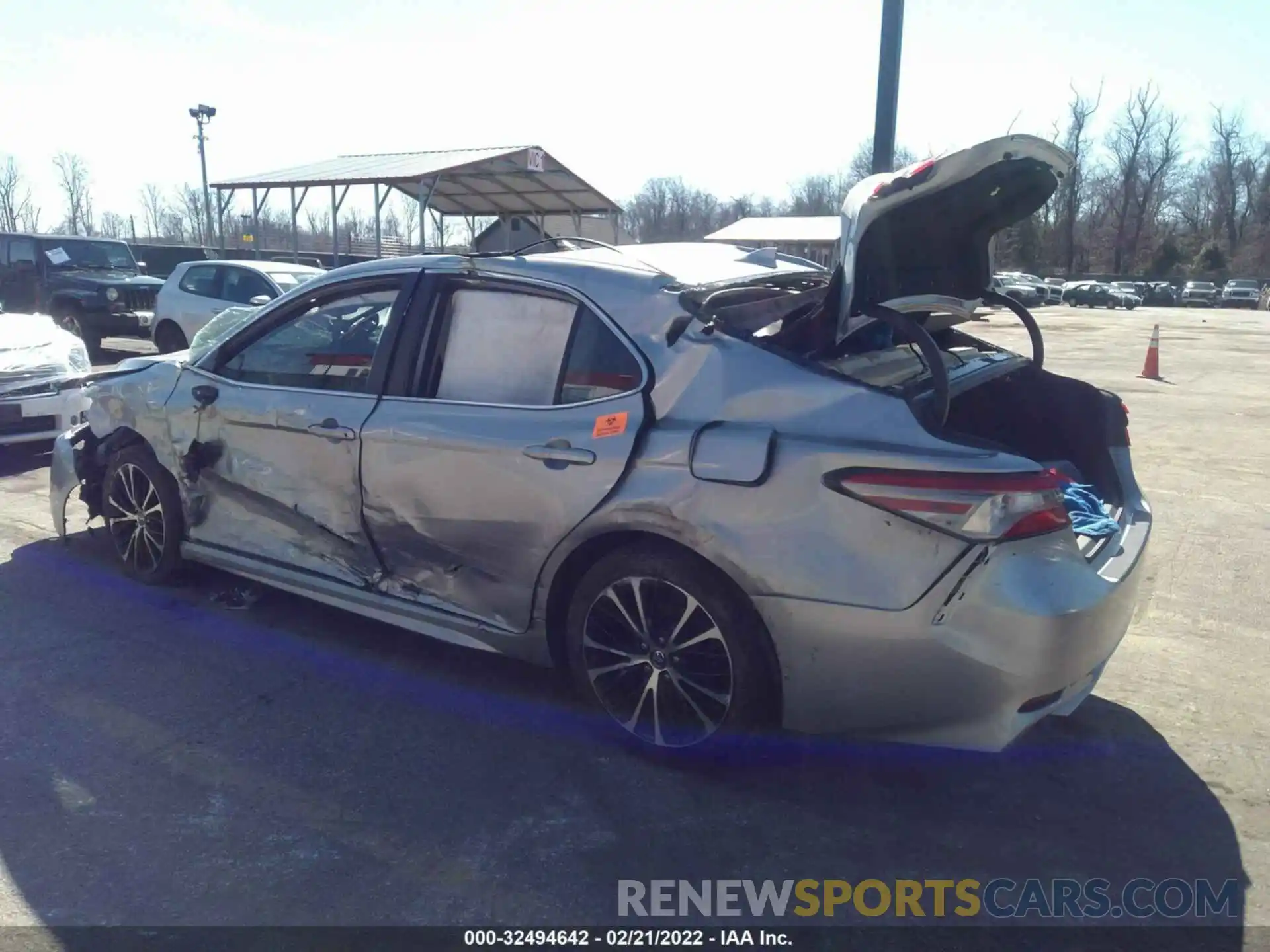 3 Photograph of a damaged car 4T1B11HK5KU798004 TOYOTA CAMRY 2019