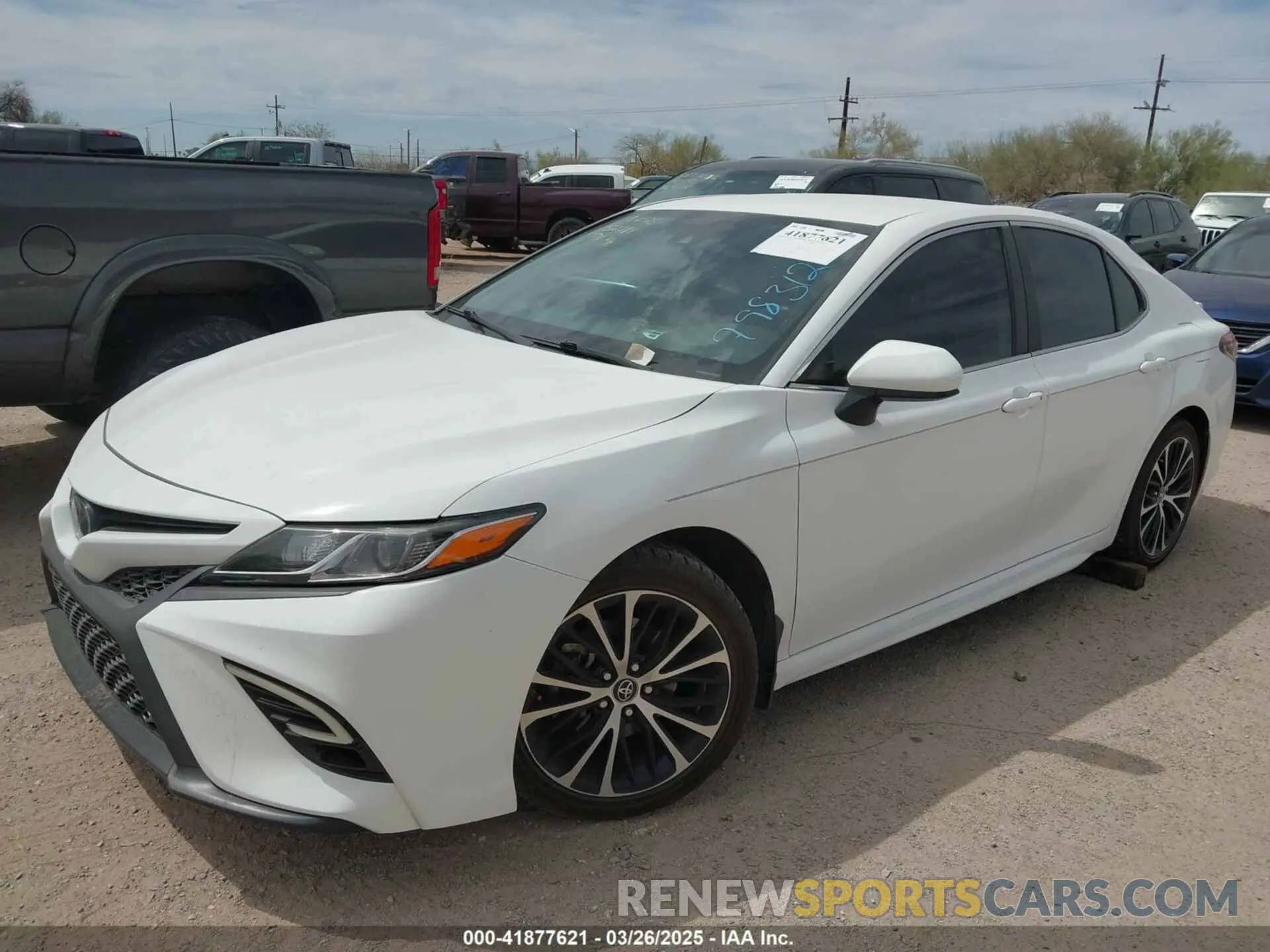 2 Photograph of a damaged car 4T1B11HK5KU798312 TOYOTA CAMRY 2019