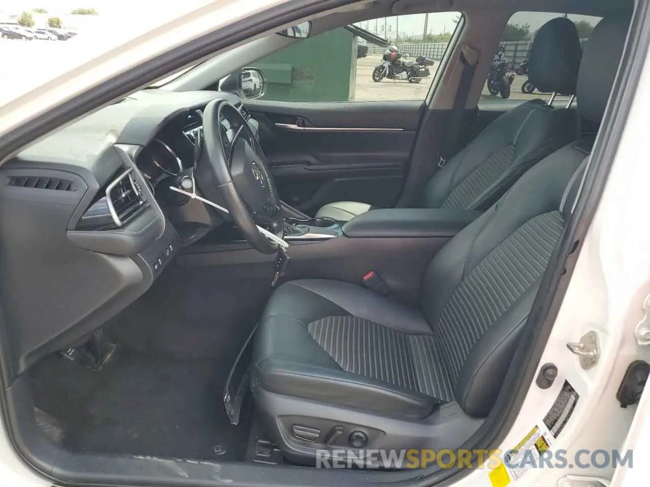 7 Photograph of a damaged car 4T1B11HK5KU799217 TOYOTA CAMRY 2019