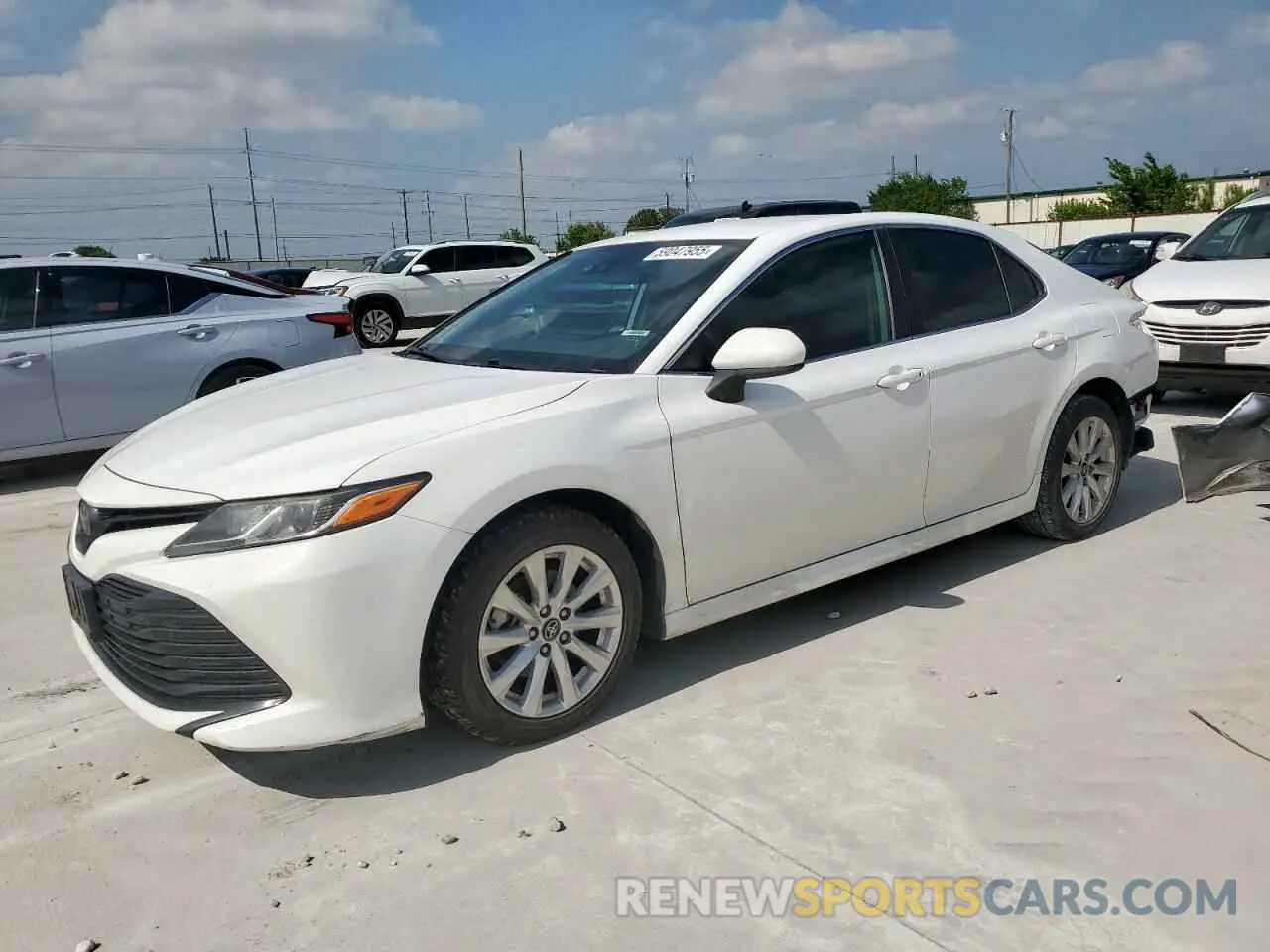 1 Photograph of a damaged car 4T1B11HK5KU801760 TOYOTA CAMRY 2019