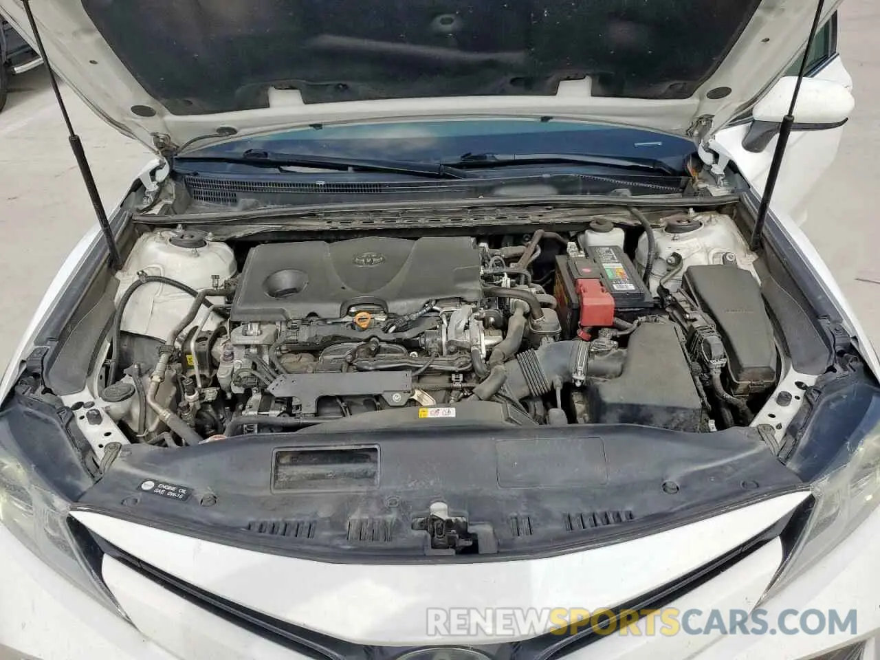11 Photograph of a damaged car 4T1B11HK5KU801760 TOYOTA CAMRY 2019