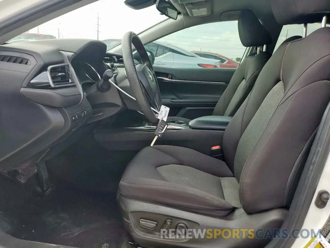 7 Photograph of a damaged car 4T1B11HK5KU801760 TOYOTA CAMRY 2019