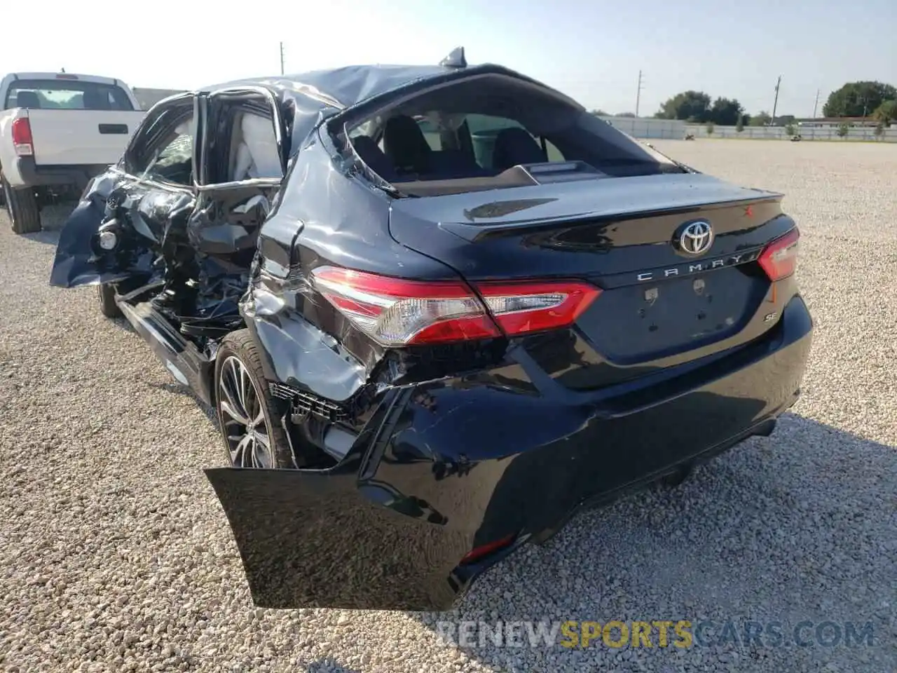 3 Photograph of a damaged car 4T1B11HK5KU801774 TOYOTA CAMRY 2019