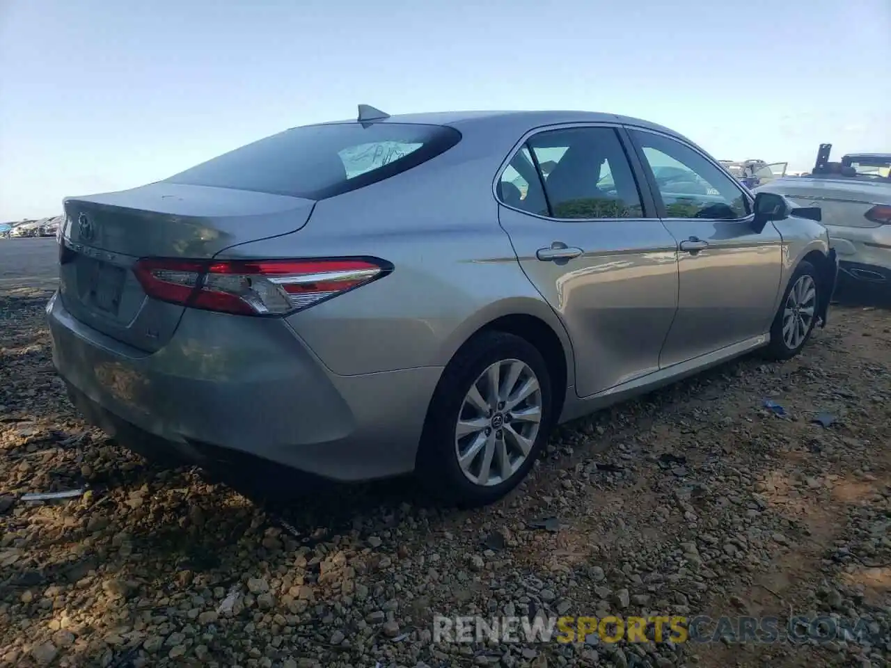 4 Photograph of a damaged car 4T1B11HK5KU803668 TOYOTA CAMRY 2019