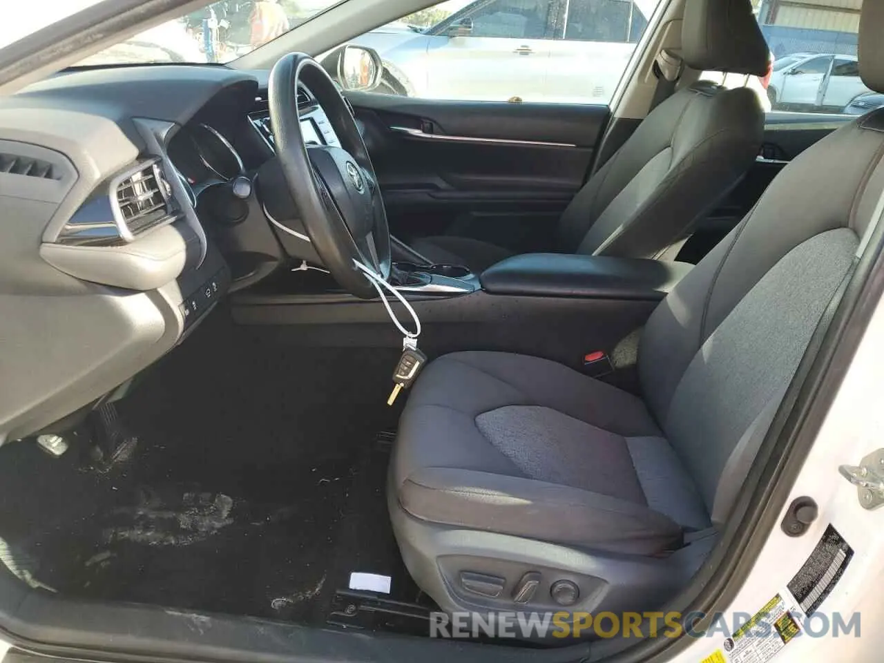 7 Photograph of a damaged car 4T1B11HK5KU804853 TOYOTA CAMRY 2019