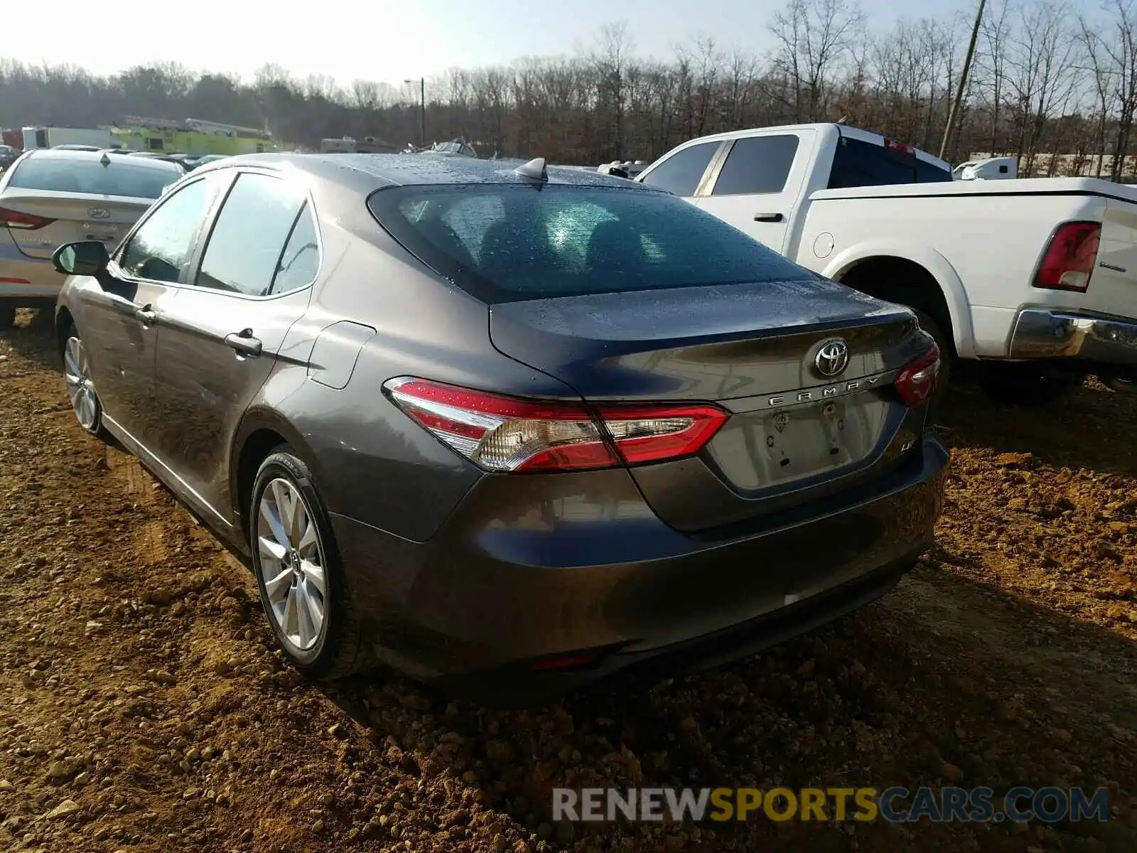 3 Photograph of a damaged car 4T1B11HK5KU806618 TOYOTA CAMRY 2019