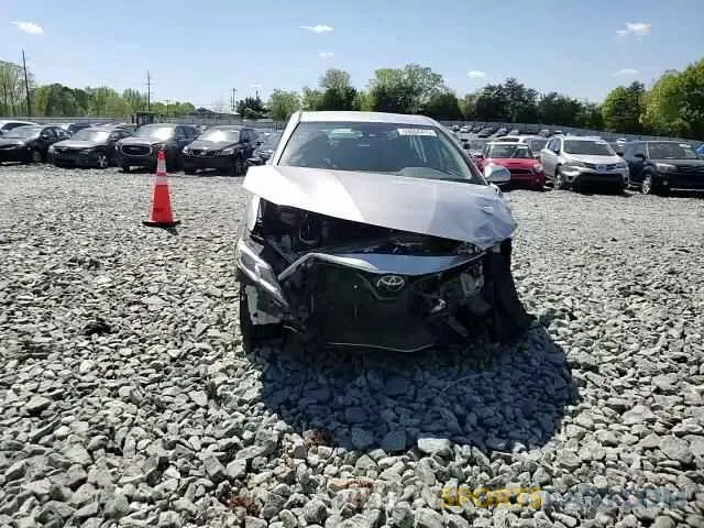 11 Photograph of a damaged car 4T1B11HK5KU812306 TOYOTA CAMRY 2019