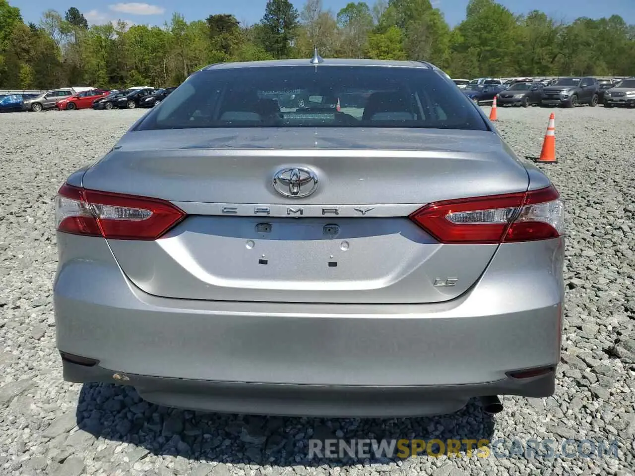 6 Photograph of a damaged car 4T1B11HK5KU812306 TOYOTA CAMRY 2019