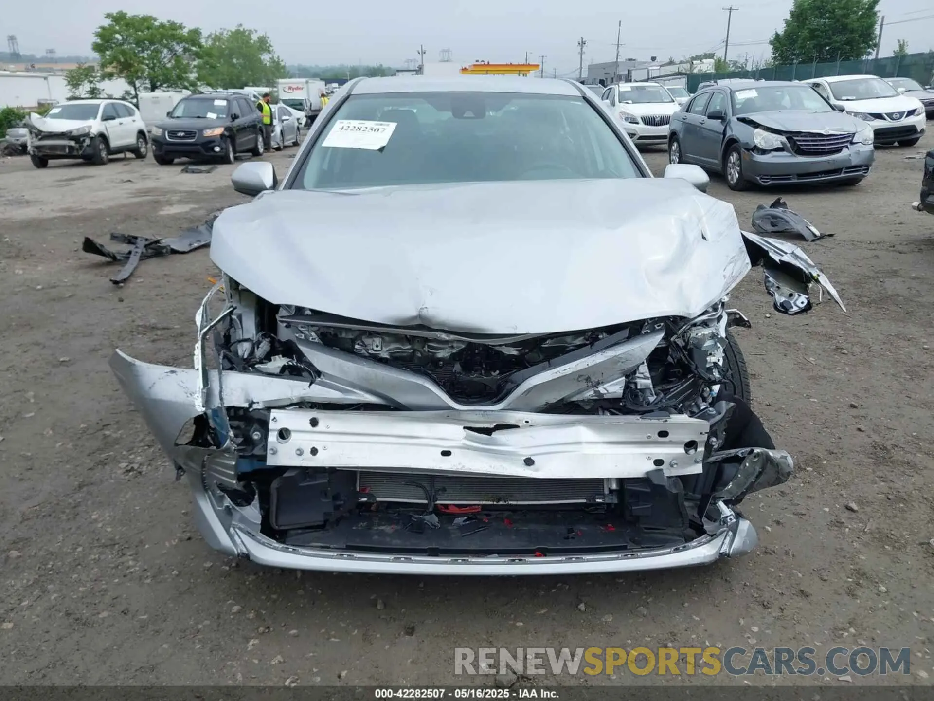 11 Photograph of a damaged car 4T1B11HK5KU813553 TOYOTA CAMRY 2019