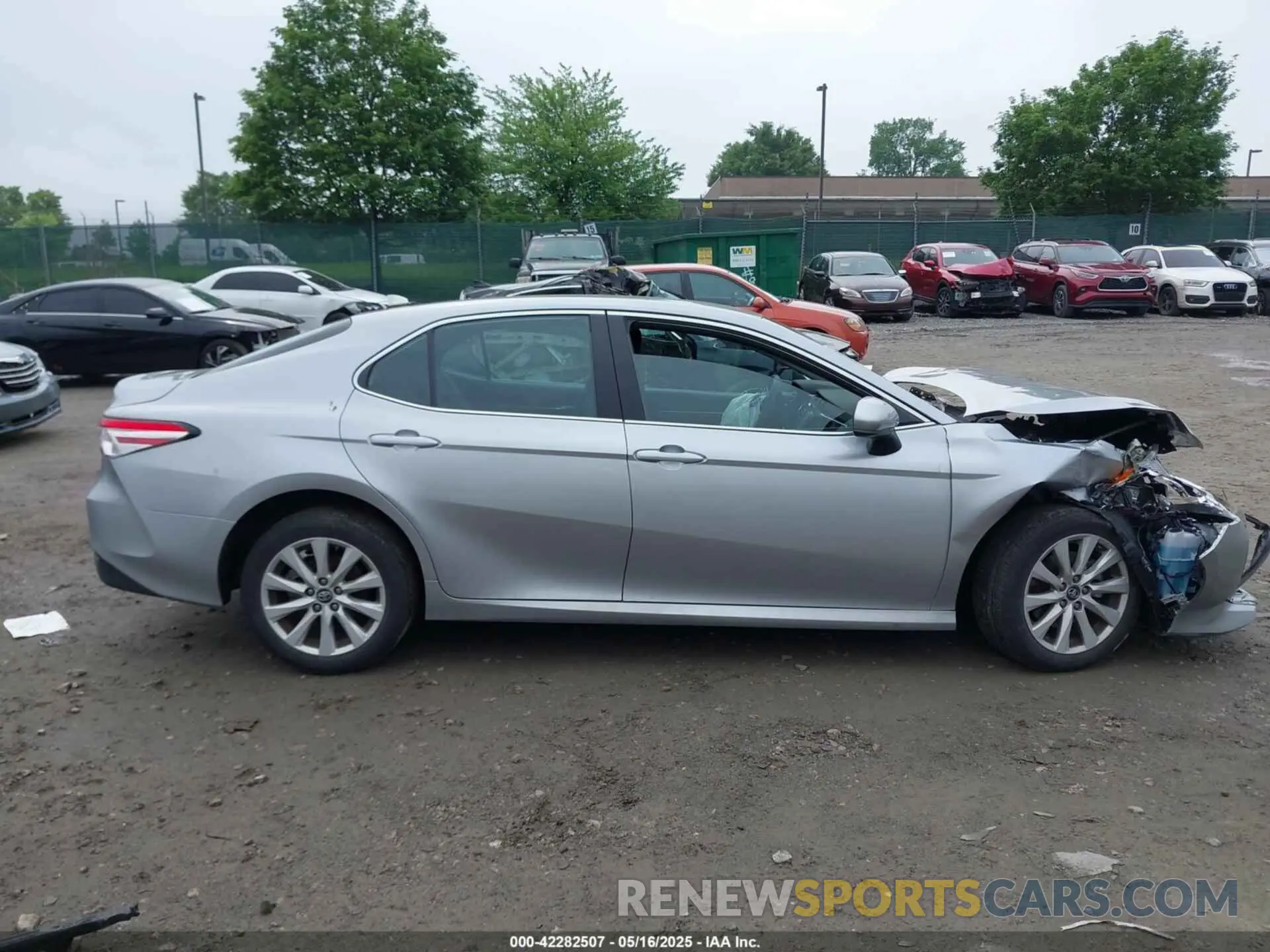 12 Photograph of a damaged car 4T1B11HK5KU813553 TOYOTA CAMRY 2019