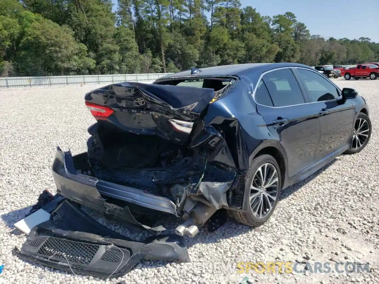 4 Photograph of a damaged car 4T1B11HK5KU814198 TOYOTA CAMRY 2019