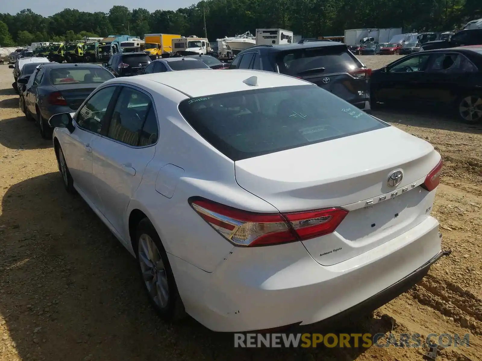 3 Photograph of a damaged car 4T1B11HK5KU816193 TOYOTA CAMRY 2019