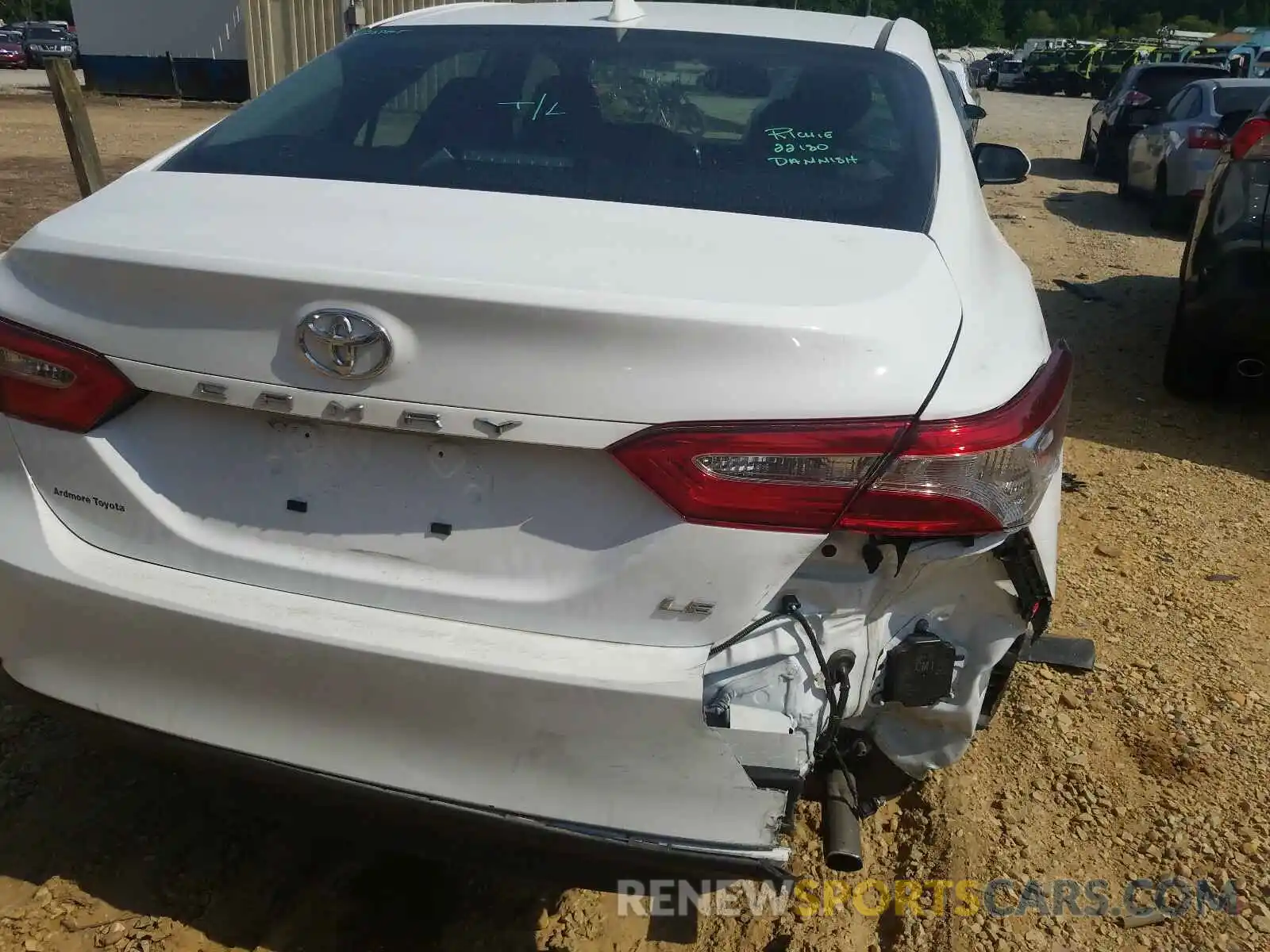 9 Photograph of a damaged car 4T1B11HK5KU816193 TOYOTA CAMRY 2019