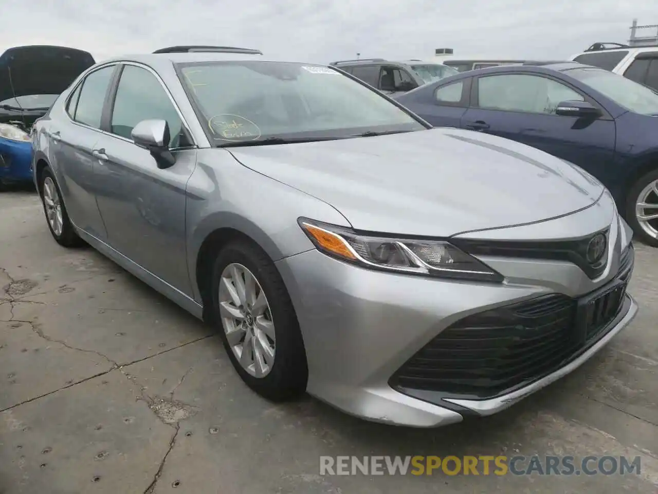 1 Photograph of a damaged car 4T1B11HK5KU818123 TOYOTA CAMRY 2019