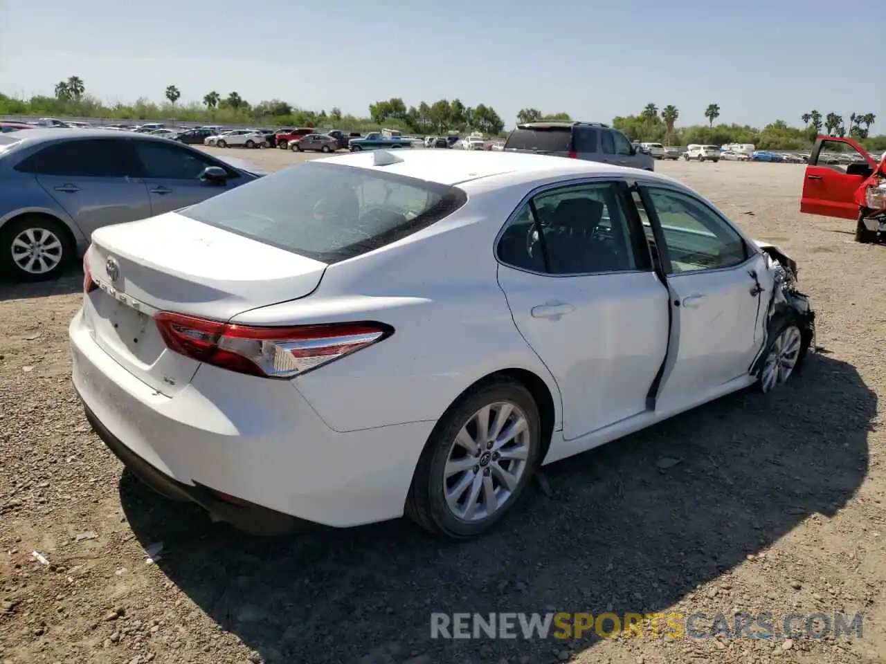 4 Photograph of a damaged car 4T1B11HK5KU818624 TOYOTA CAMRY 2019