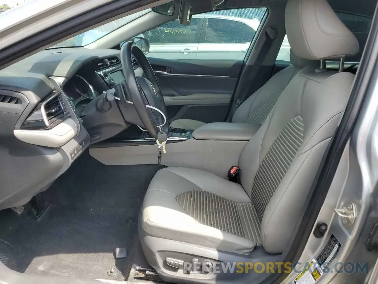 7 Photograph of a damaged car 4T1B11HK5KU823547 TOYOTA CAMRY 2019